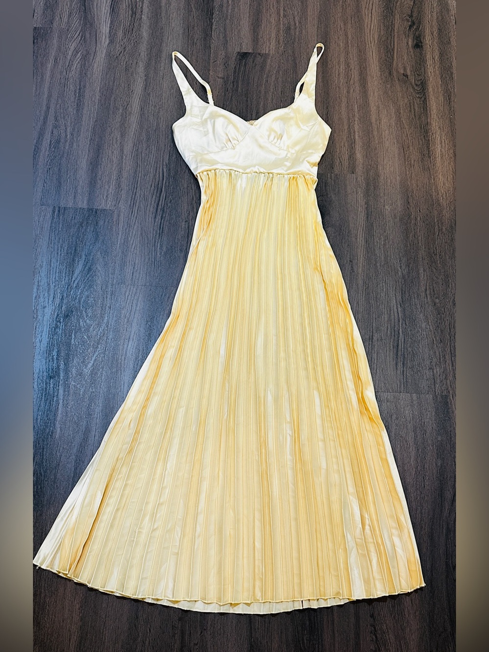 Yellow Satin Pleated Midi Dress Open Back Wedding Guest Formal Dress - Picture 3 of 11